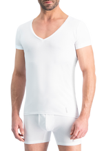 Lade das Bild in den Galerie-Viewer, NOSHIRT nature - deep V - wit
